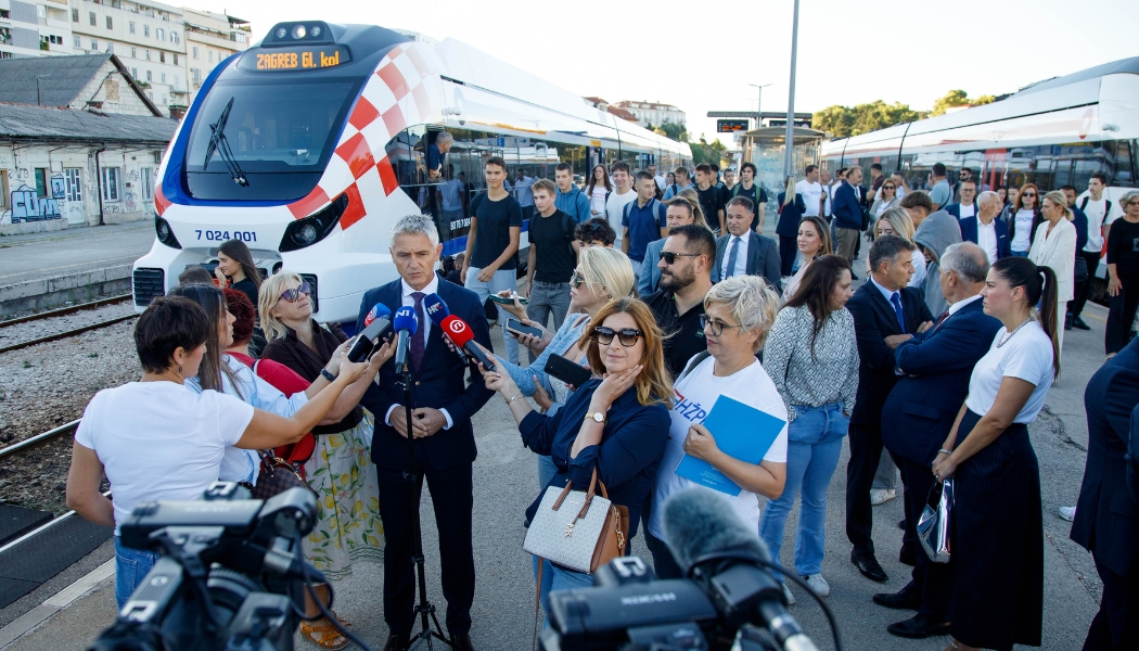 Prvi hibridni elektrodizelski vlak u prometu na relaciji Split – Zagreb
