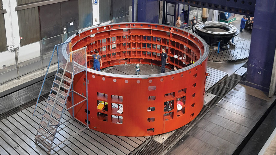 One of the largest stator housings for a customer in France