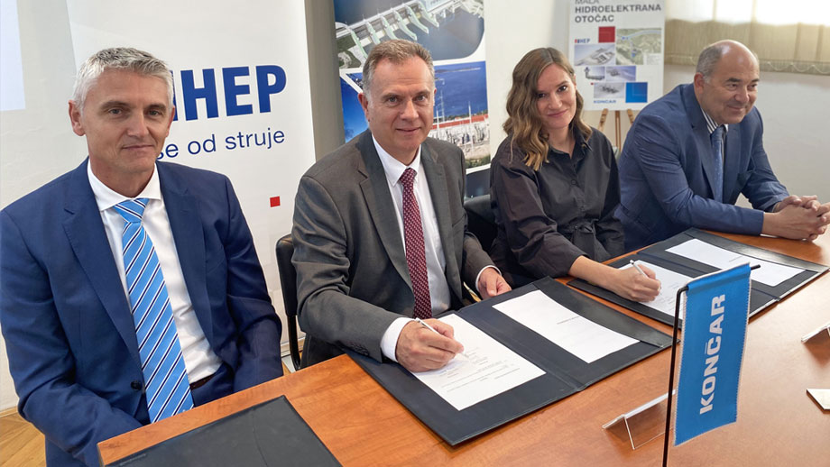 Signing the agreement for the construction of the SHPP Otočac