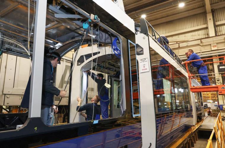 New low-floor tram for Osijek