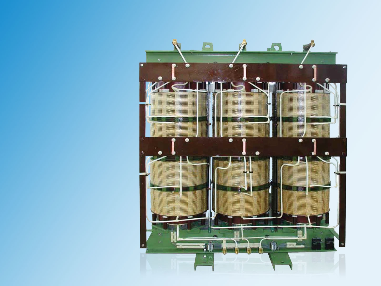 Dry-type distribution transformers